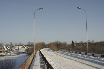 автомобильный мост через реку