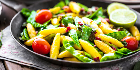 Frische hausgemachte schupfnudeln