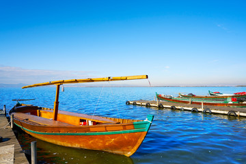Fototapeta na wymiar Albufera of Valencia boats in the lake