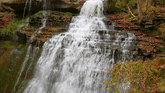 Brandwine Falls, a waterfall in Ohio's Cuyahoga Valley National Park, is featured in this seamlessly looping video.