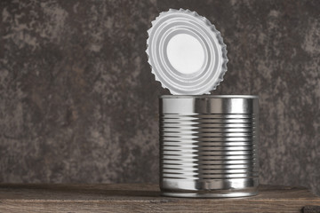 Open tin can