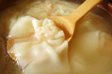 ワンタンスープ