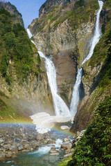 Fototapeta na wymiar 春の称名滝 Shomyo Falls