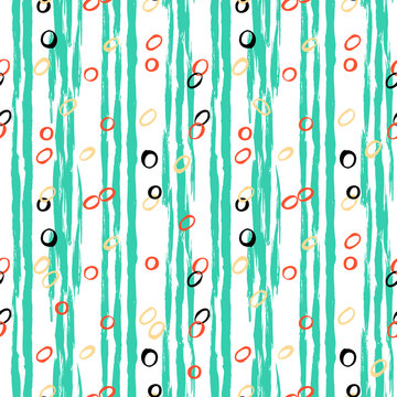 Vintage striped pattern with brushed lines © Daria Rosen