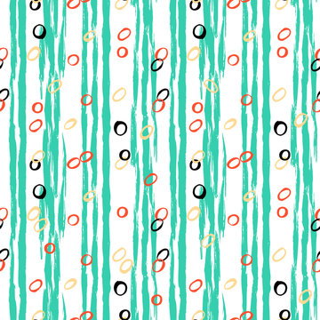 Vintage striped pattern with brushed lines © Daria Rosen