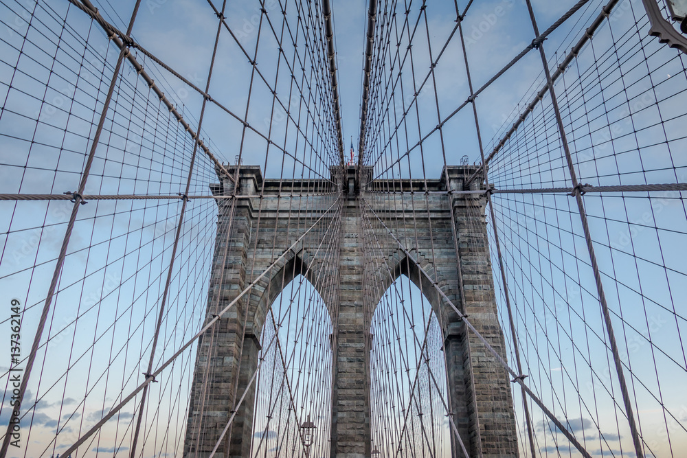 Wall mural the brooklyn bridge - new york, usa