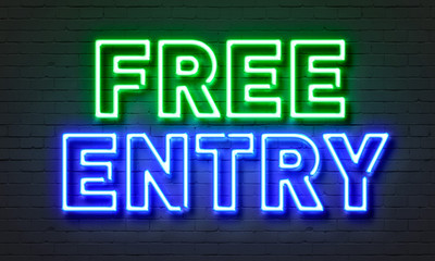 Free entry neon sign on brick wall background. - obrazy, fototapety, plakaty
