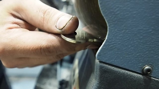 Craftsman sharpener locksmith working