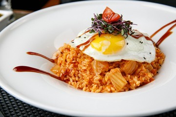 Kimchi bokkeumbap. kimchi fried rice