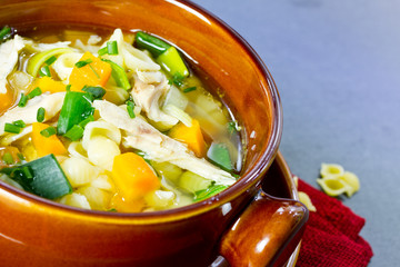 Hühnersuppe