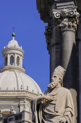 Obraz premium Catania statua balaustra Cattedrale e Badia di Sant'Agata