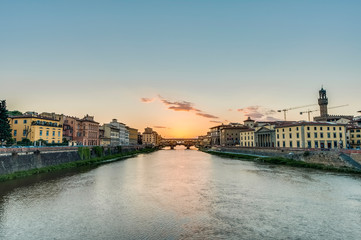 Obraz premium The Ponte Vecchio (Old Bridge) in Florence, Italy.
