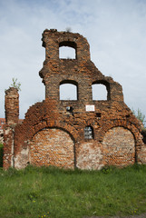 Ruiny na Wyspie Spichrzów w Gdańsku