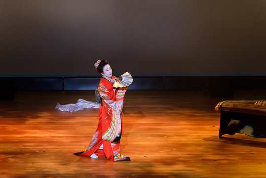 Japanese dance