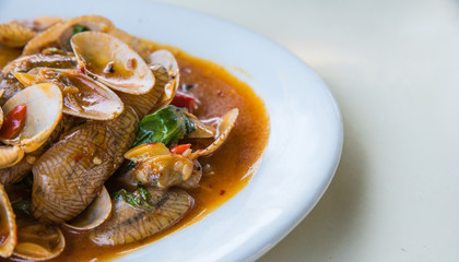 Clams fried chili paste.