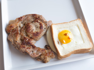 breakfast,Include,pork steak,Fried egg,banana bread