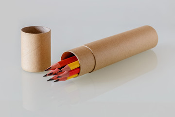 Simple pencils in packing