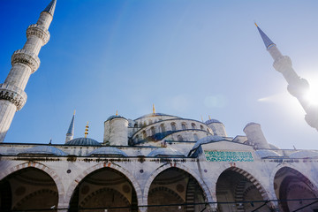 Fototapeta na wymiar View of the Blue Mosque (Sultanahmet Camii) in Istanbul, Turkey