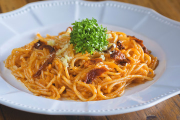 Pasta with tomato sauce