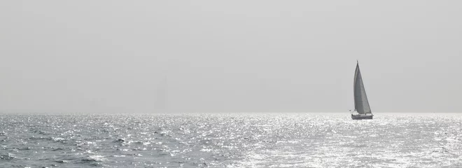 Abwaschbare Fototapete Segeln Offshore-Segeln in Dubai