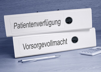Patientenverf&uuml;gung und Vorsorgevollmacht Ordner im B&uuml;ro
