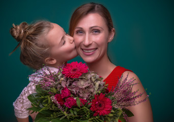 Fototapeta na wymiar flowers from daughter