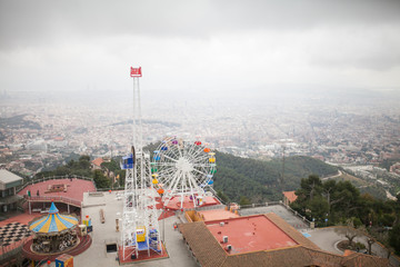 Ferris wheel Panorama city