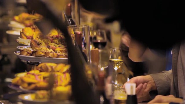 bar &agrave; tapas HD1080