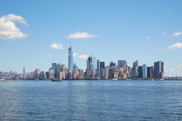 Fototapeta na wymiar New York city skyline wide view in a clear sunny day