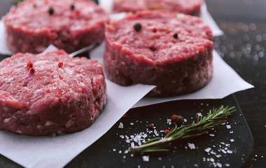 the formation of ground beef for grilling burger
