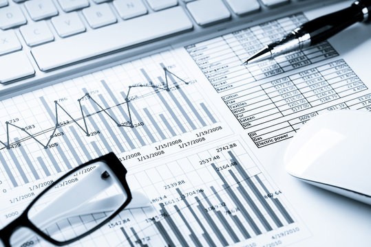 Preparing average sales report