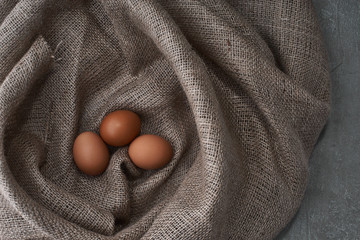 Fresh eggs from the farm to the kitchen.