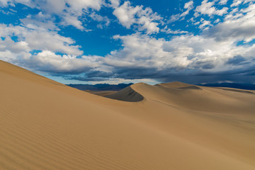 Fototapeta na wymiar Mesquite Dunes Death Valley