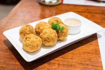 Clams cheese ball bake cooked