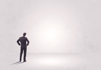 Obraz premium Finance worker standing in pure nothing