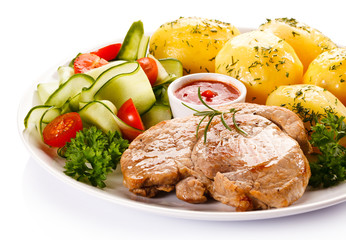 Grilled steak and vegetables 