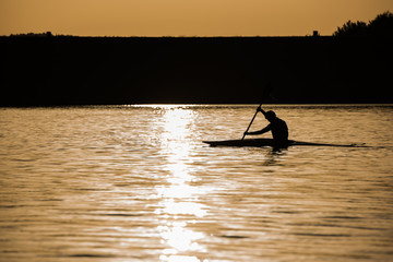 Fototapeta na wymiar Rowing practice in the morning.