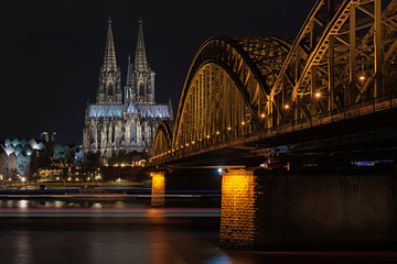 Fototapeta premium Kölner Dom Nachts