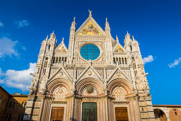 Fototapeta na wymiar Duomo of Siena, Italy