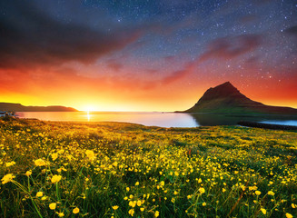 Panele Szklane  Fantastyczne widoki na krajobraz Islandii.