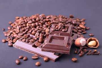 Cioccolato nocciole e caffè 