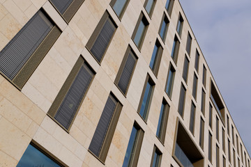 Modernes Bürogebäude - Fassade