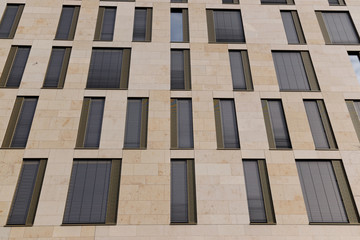 Modernes Bürogebäude - Fassade