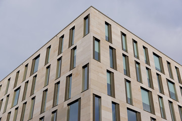 Modernes Bürogebäude - Fassade