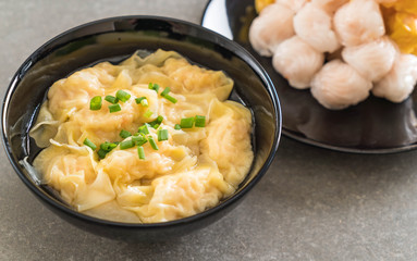 Wanton soup on table