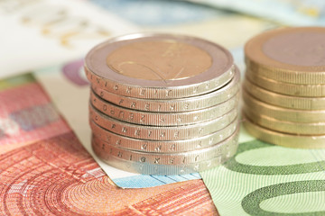 Euro Müzen und Geldscheine