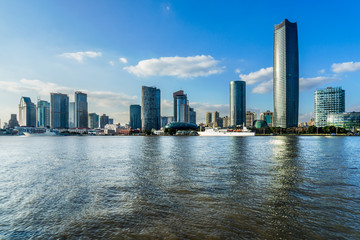 Obraz premium landmarks of Shanghai with Huangpu river in China.