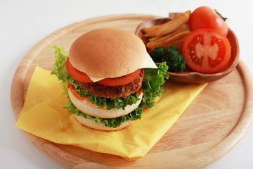 軽食イメージ　ハンバーガーセット
