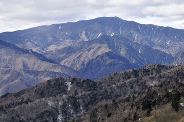 笠取山から初冬の北奥千丈岳と国師ヶ岳