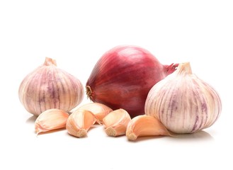  Red onion and garlic